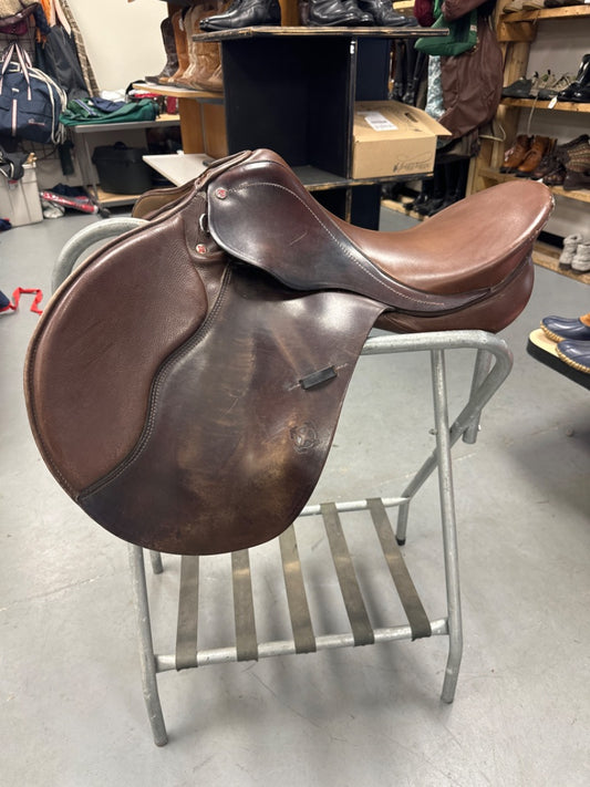 Courbette All Purpose Saddle, Pending 2 tone browns